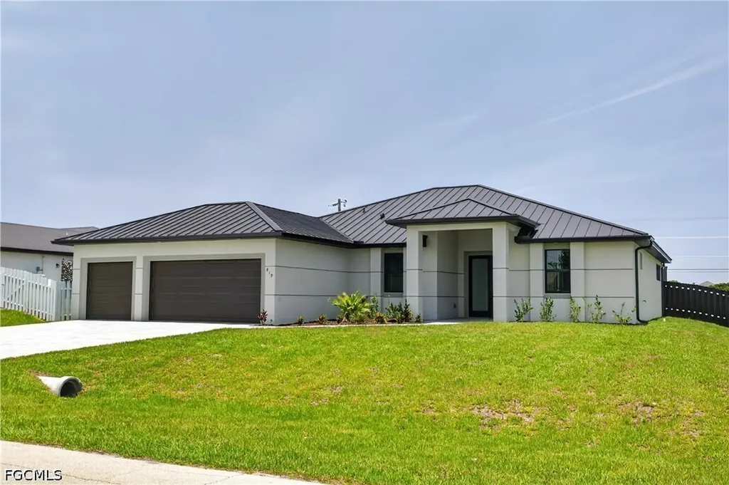 819 SW 16th Terrace Cape Coral FL 33991