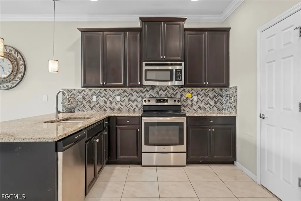 10864 Alvara Way Bonita Springs FL 34135