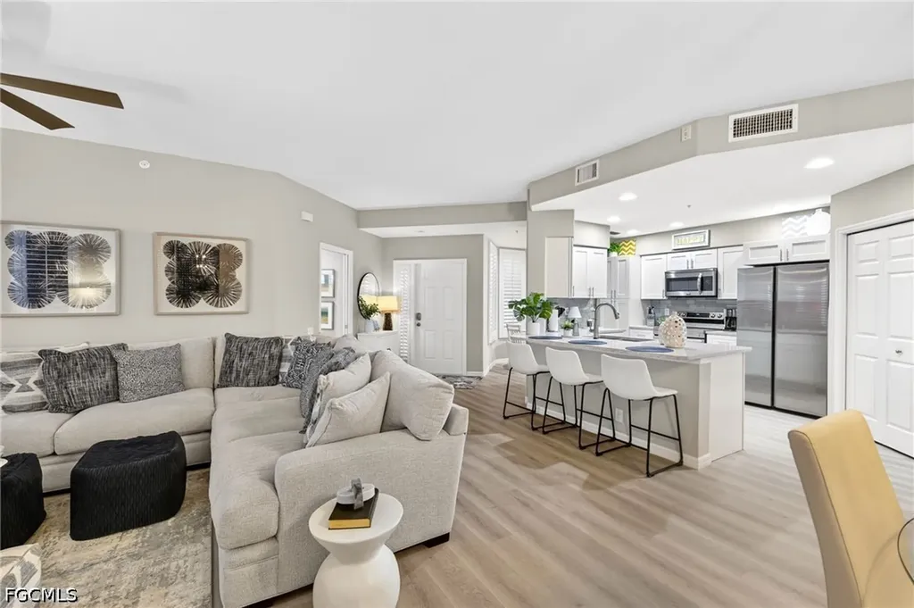 9190 Southmont Cove Fort Myers FL 33908
