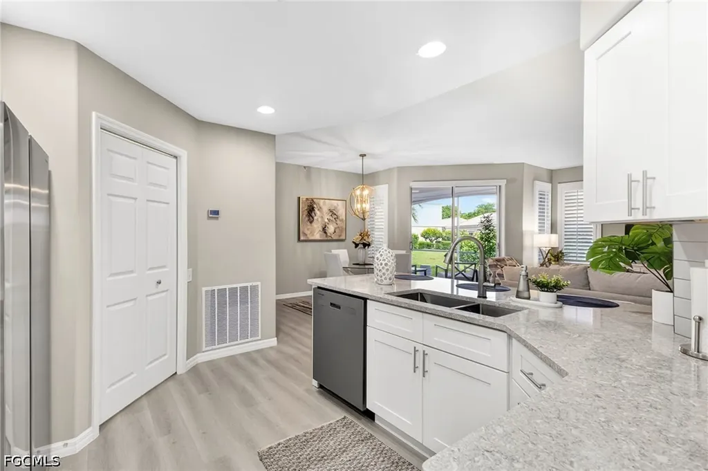 9190 Southmont Cove Fort Myers FL 33908