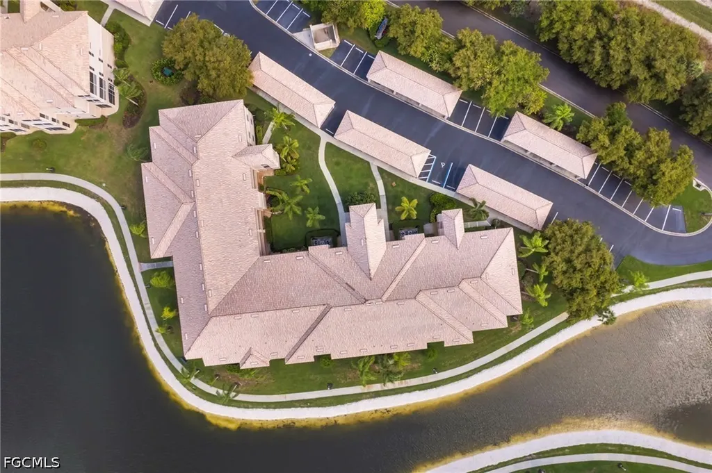 9190 Southmont Cove Fort Myers FL 33908