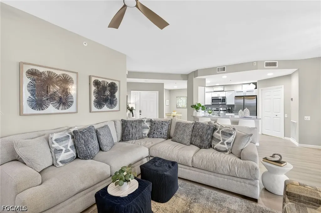 9190 Southmont Cove Fort Myers FL 33908