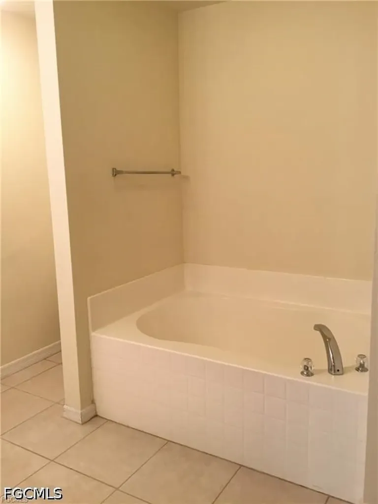 4021 28th Street SW Lehigh Acres FL 33976
