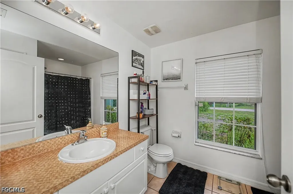 3837 Hillandale Street Fort Myers FL 33905