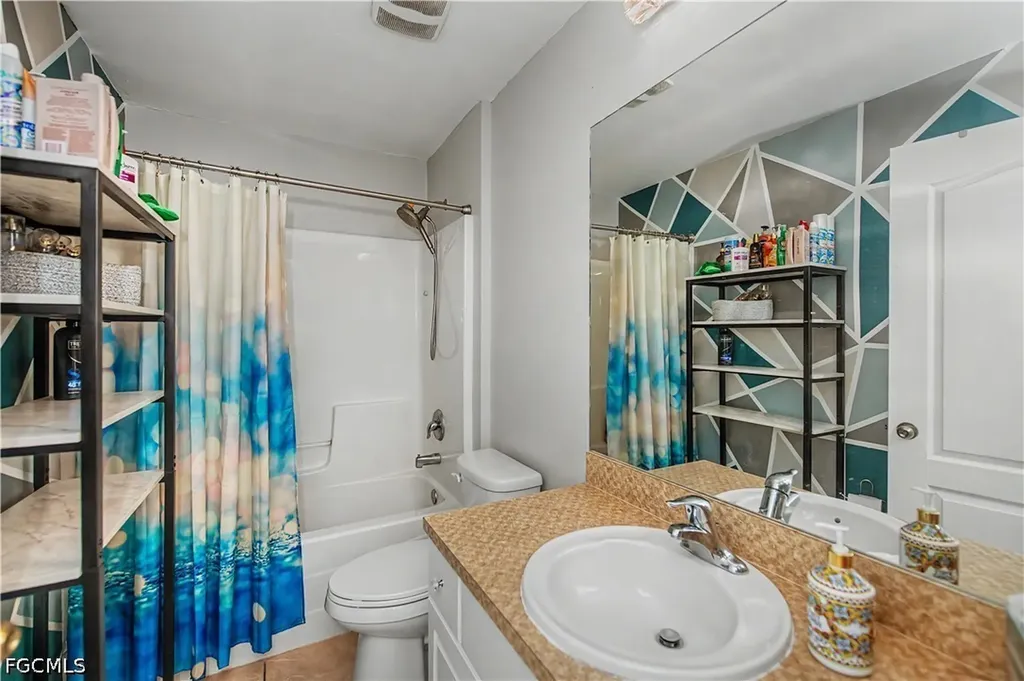 3837 Hillandale Street Fort Myers FL 33905