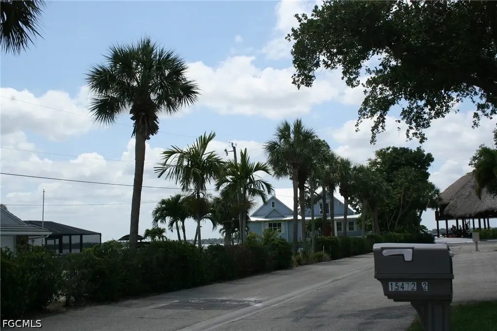 15472 Admiralty Circle North Fort Myers FL 33917