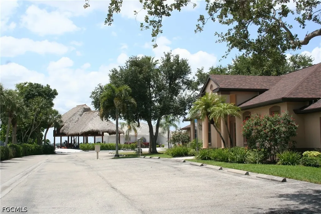 15472 Admiralty Circle North Fort Myers FL 33917
