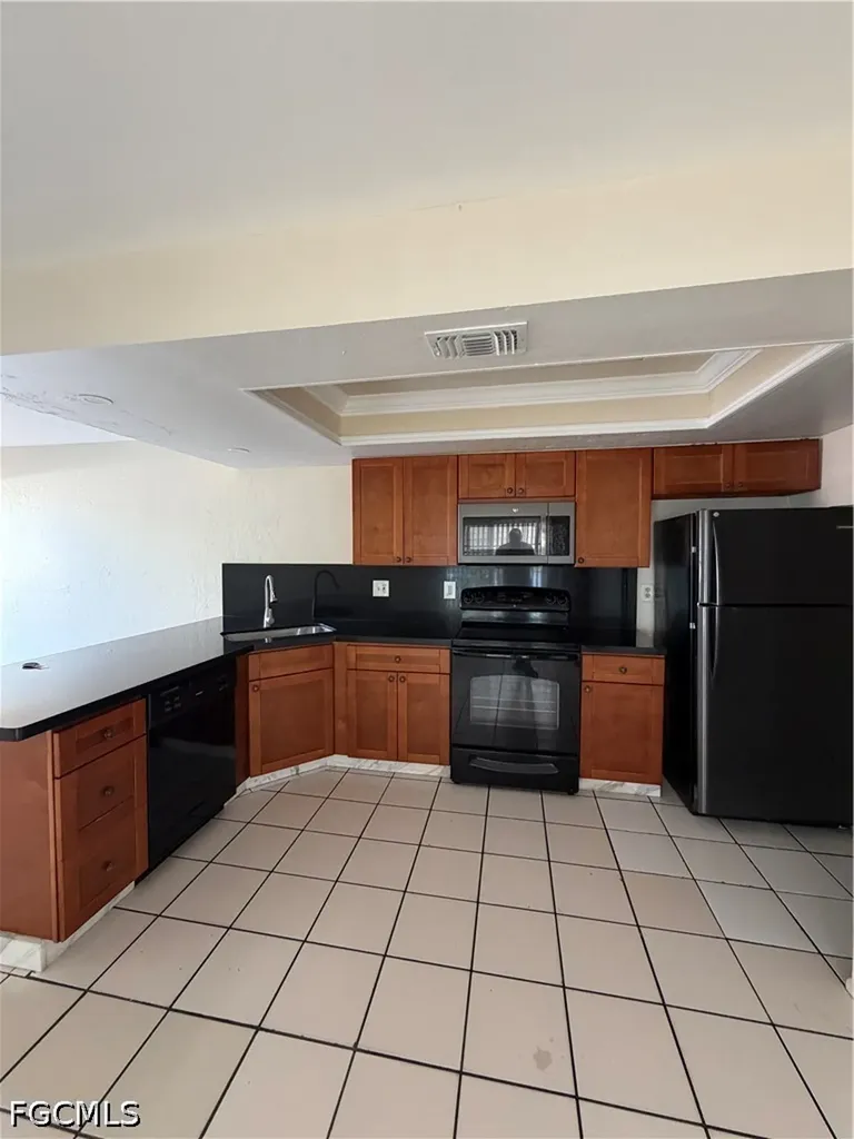 5423 9th Avenue Fort Myers FL 33907