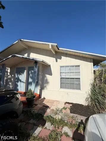 5423 9TH Avenue Fort Myers FL 33907