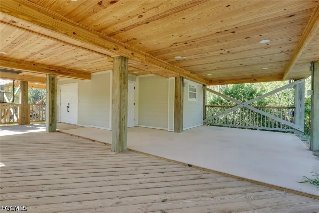 4452 Gulf Pines Drive Sanibel FL 33957