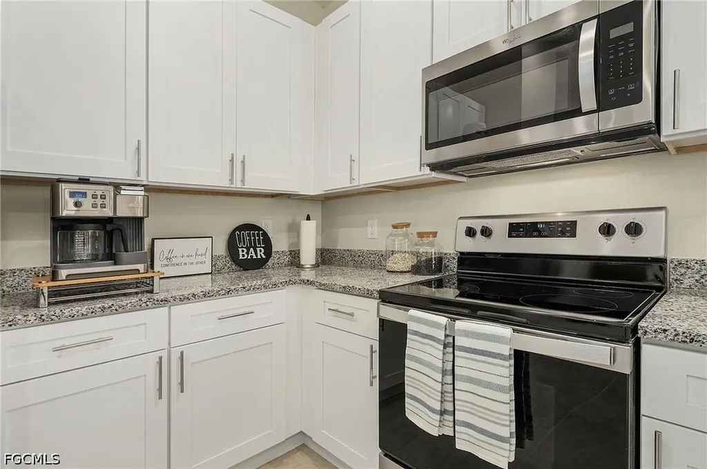 507 NW 1st Avenue Cape Coral FL 33993