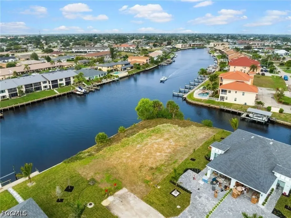 1101 SE 38th Street Cape Coral FL 33904