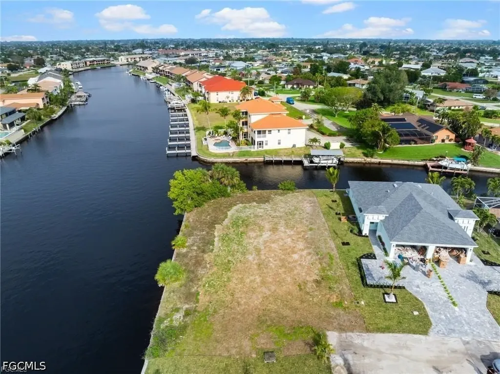 1101 SE 38th Street Cape Coral FL 33904