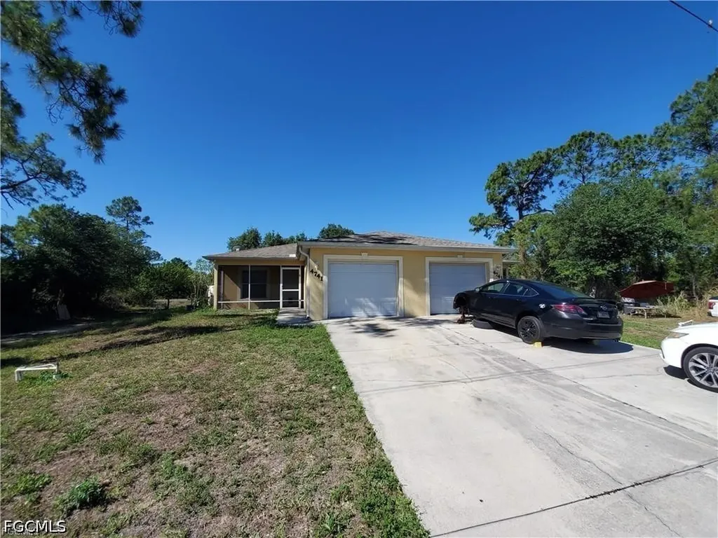 4743 14th Street SW Lehigh Acres FL 33973