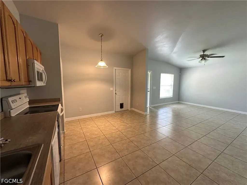 4743 14th Street SW Lehigh Acres FL 33973