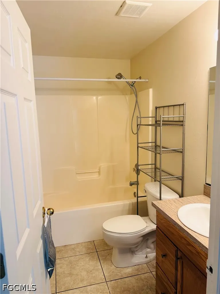 4743 14th Street SW Lehigh Acres FL 33973