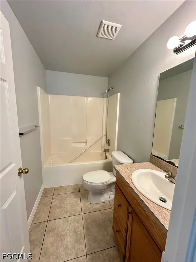 4743 14th Street SW Lehigh Acres FL 33973