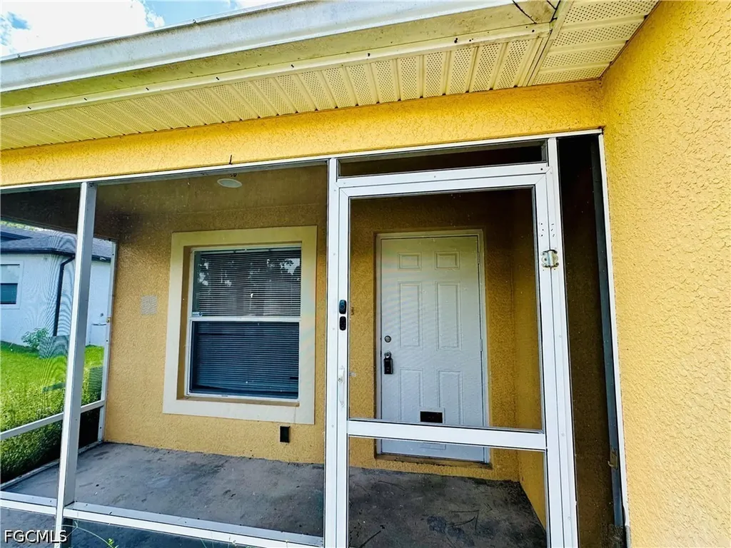 4743 14th Street SW Lehigh Acres FL 33973