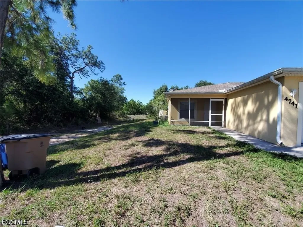 4743 14th Street SW Lehigh Acres FL 33973