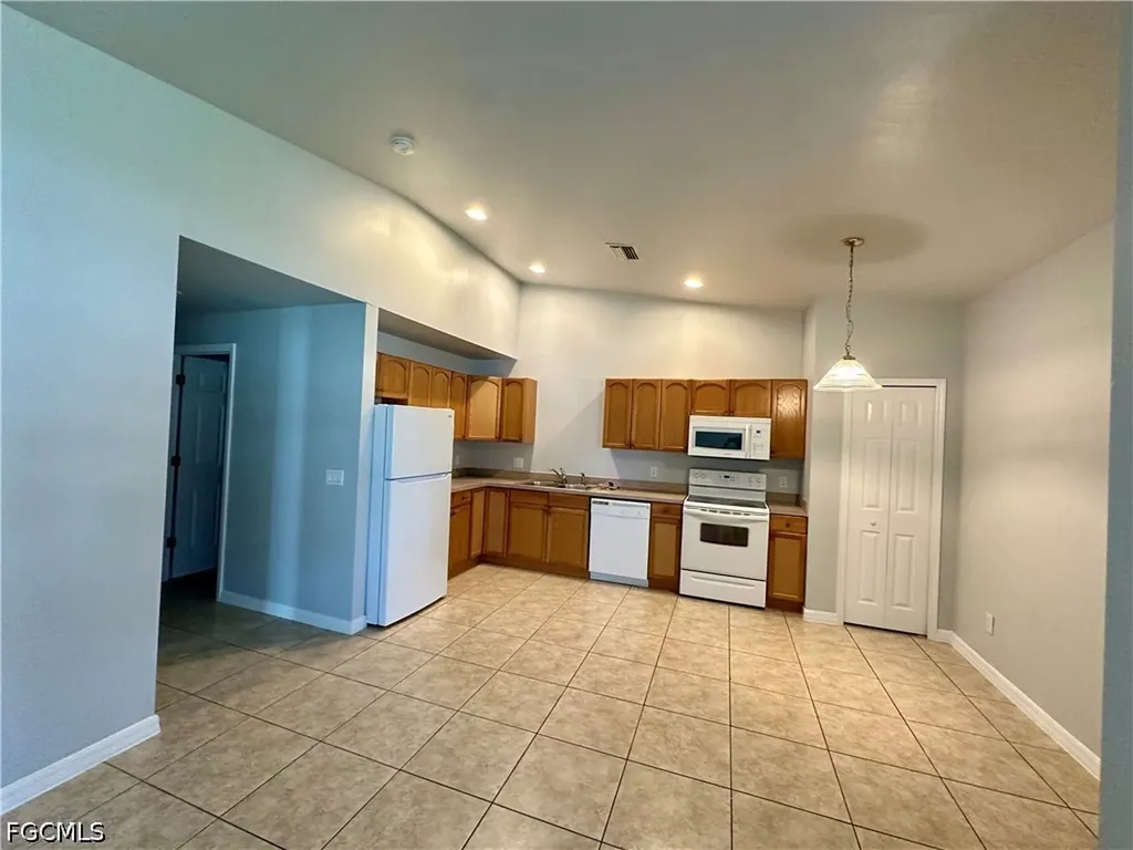 4743 14th Street SW Lehigh Acres FL 33973