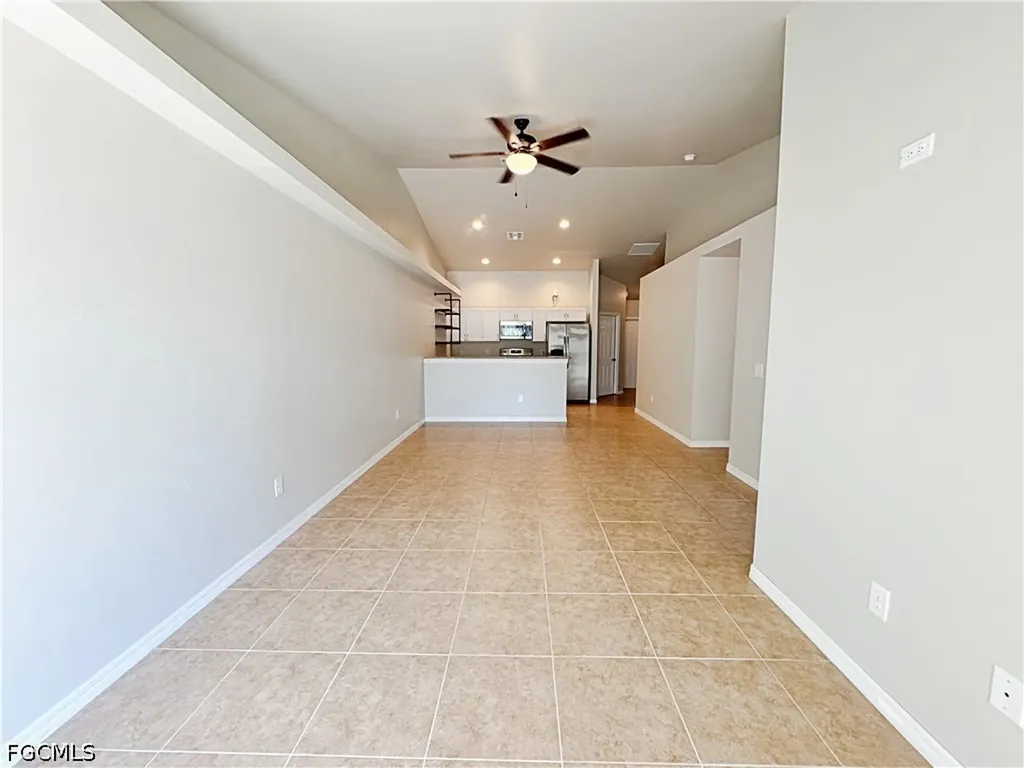 1022 NE 8th Place Cape Coral FL 33909
