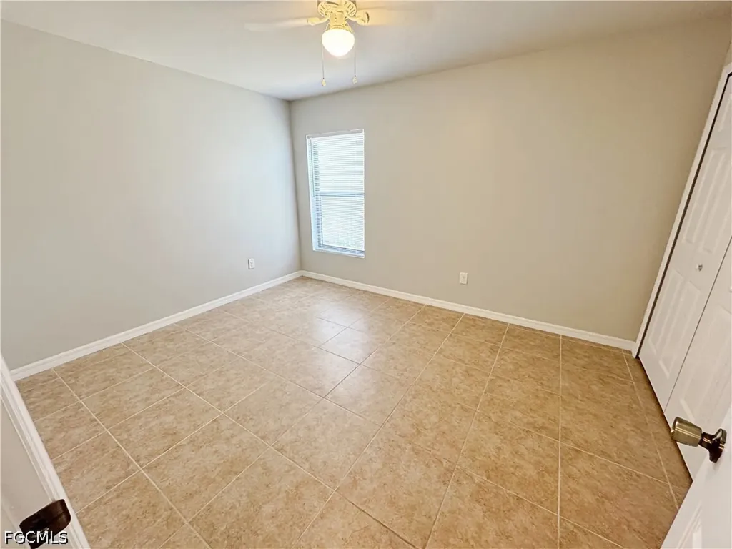 1022 NE 8th Place Cape Coral FL 33909