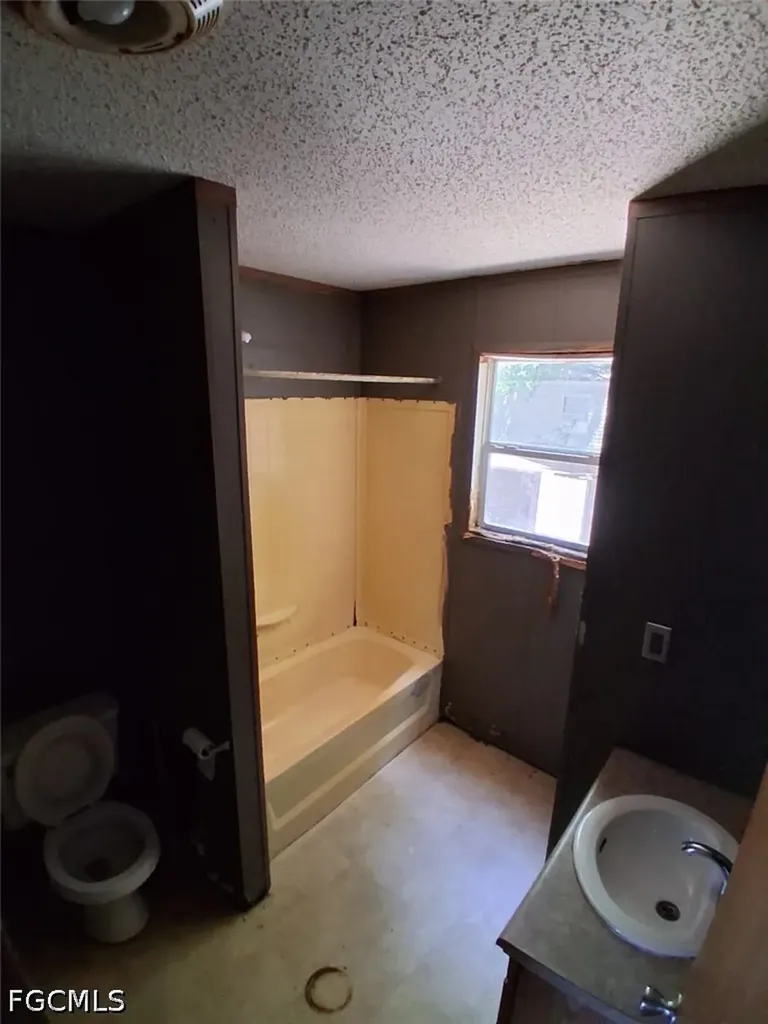 5432 Dover Avenue Pensacola FL 32526