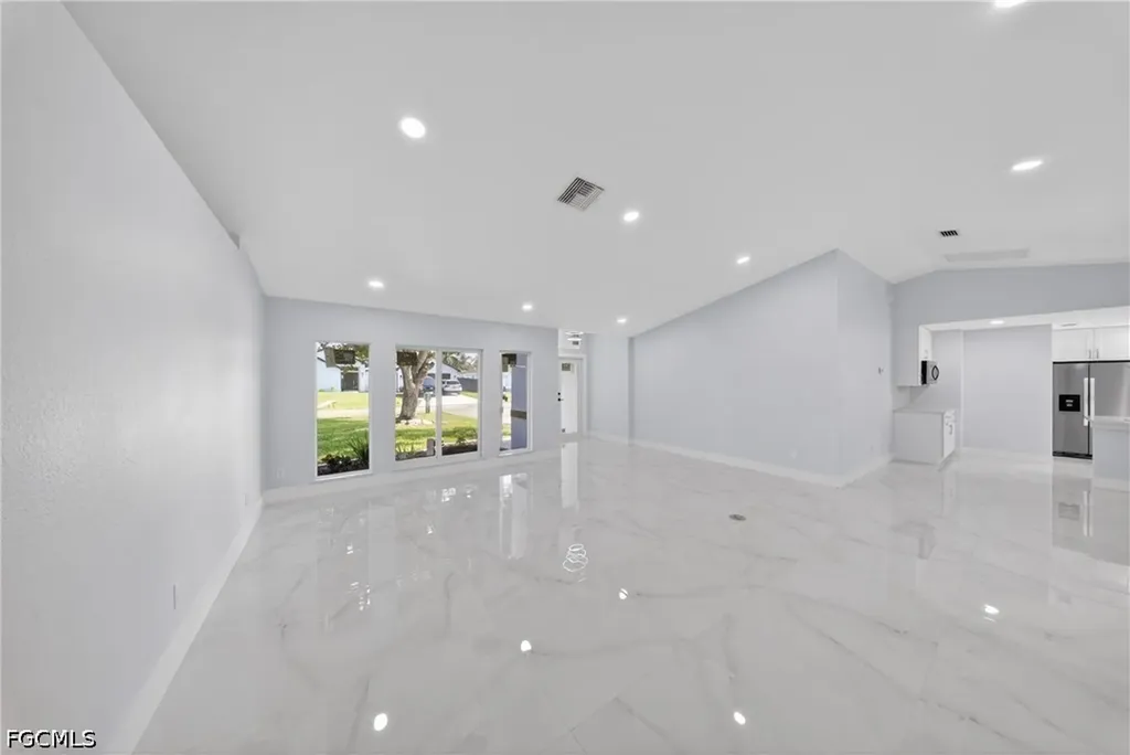 1412 NE 1st Street Cape Coral FL 33909