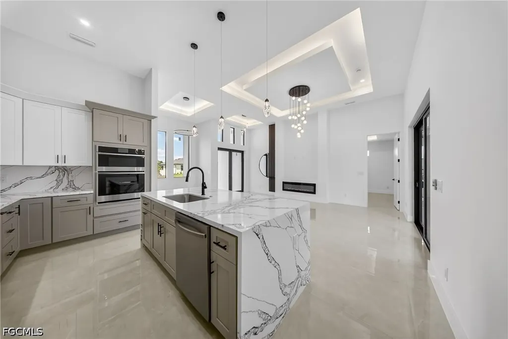 1412 NE 1st Street Cape Coral FL 33909