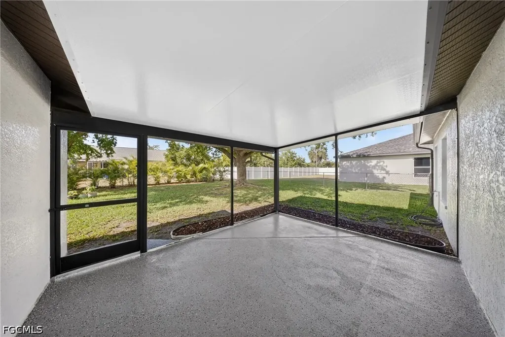 1412 NE 1st Street Cape Coral FL 33909