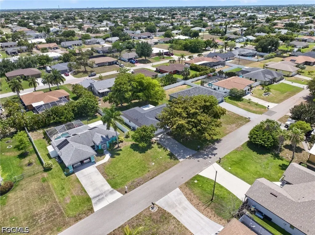 1412 NE 1st Street Cape Coral FL 33909