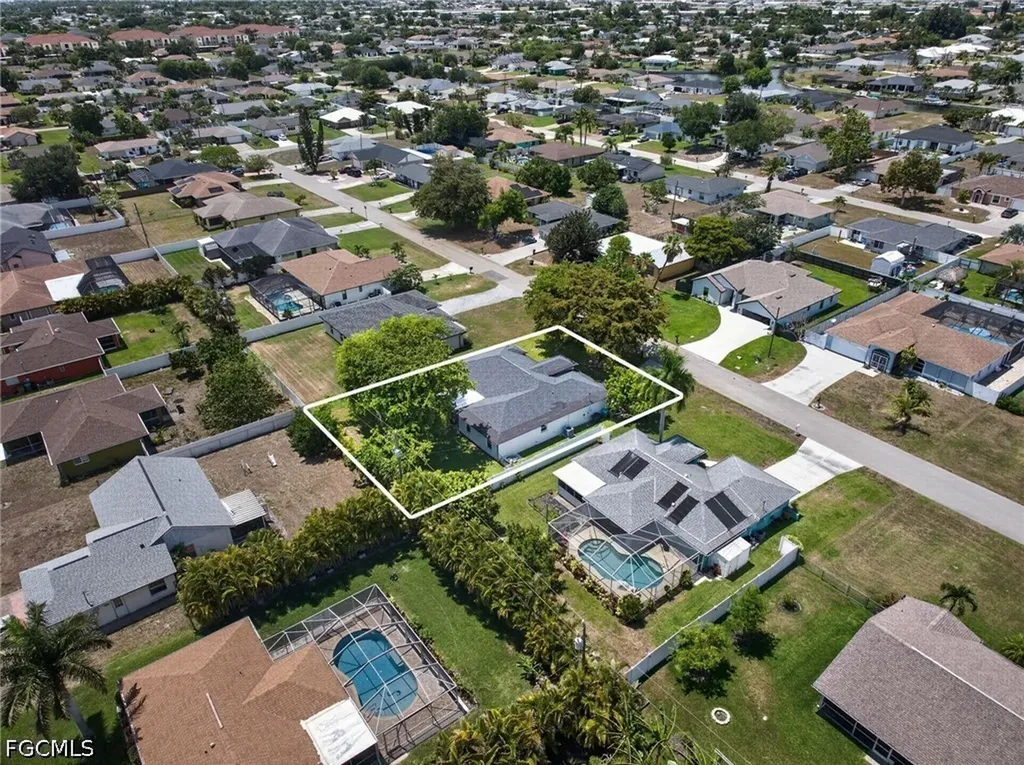 1412 NE 1st Street Cape Coral FL 33909