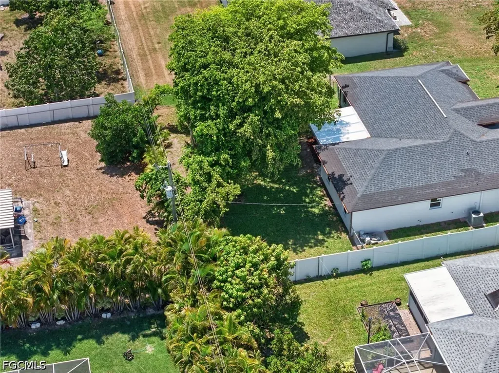 1412 NE 1st Street Cape Coral FL 33909