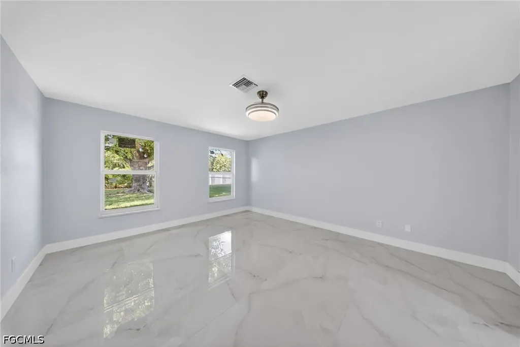 1412 NE 1st Street Cape Coral FL 33909