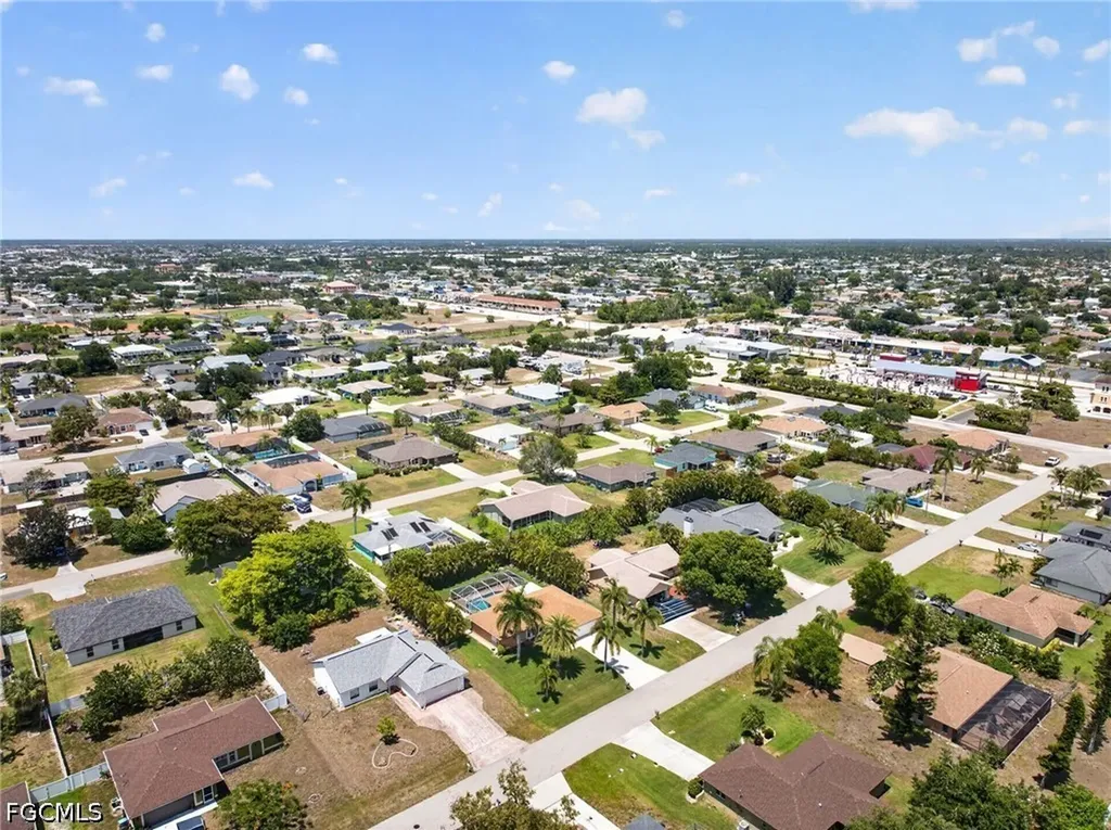 1412 NE 1st Street Cape Coral FL 33909