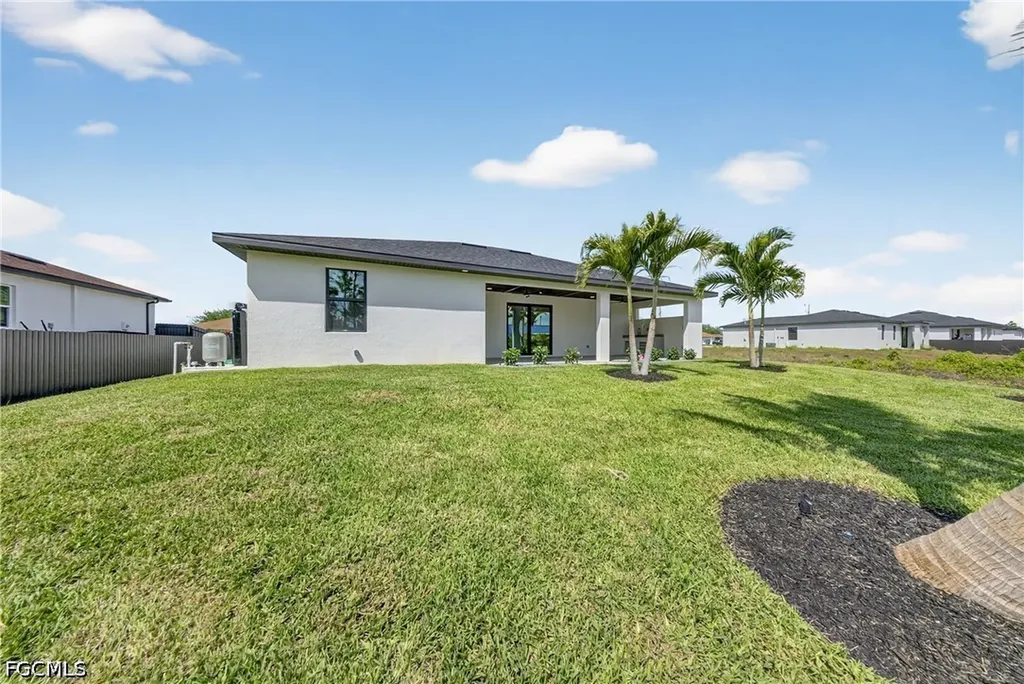 1412 NE 1st Street Cape Coral FL 33909