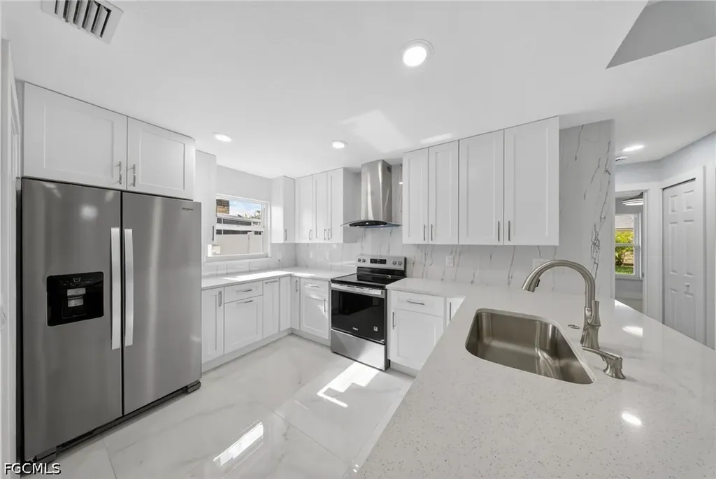 1412 NE 1st Street Cape Coral FL 33909