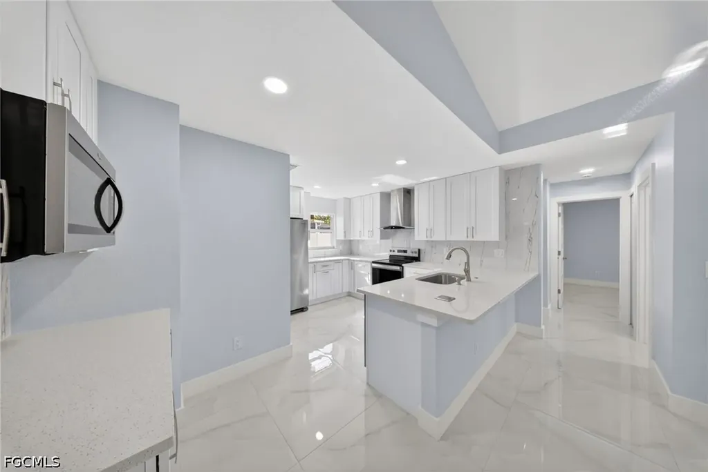 1412 NE 1st Street Cape Coral FL 33909