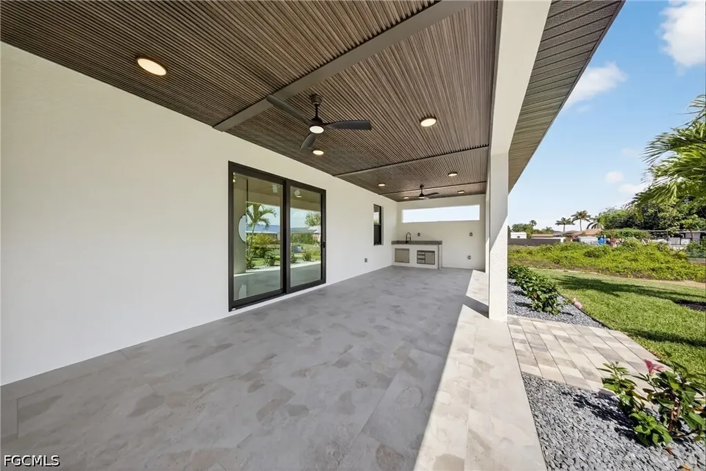 1412 NE 1st Street Cape Coral FL 33909