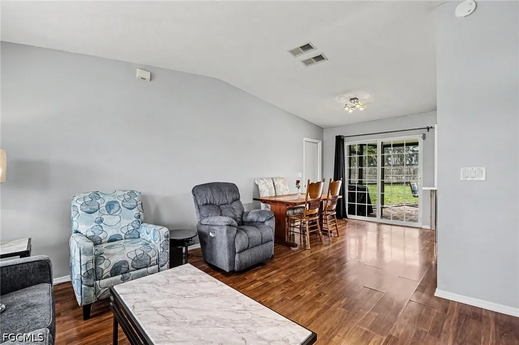 316 SW 19th Terrace Cape Coral FL 33991