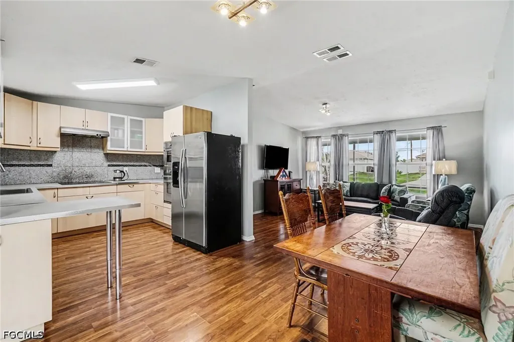 316 SW 19th Terrace Cape Coral FL 33991