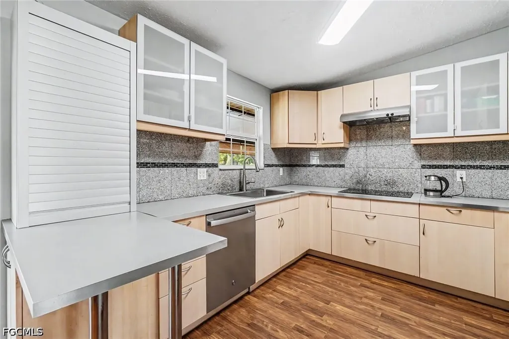316 SW 19th Terrace Cape Coral FL 33991