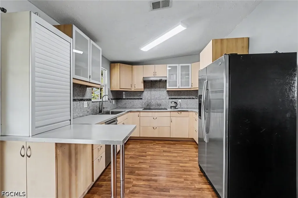 316 SW 19th Terrace Cape Coral FL 33991