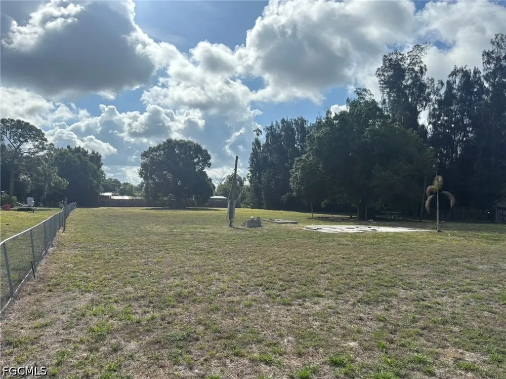 7949 Mcdaniel Drive North Fort Myers FL 33917