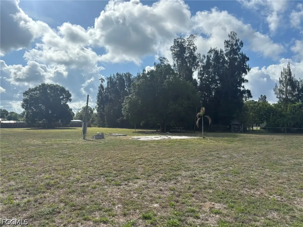 7949 Mcdaniel Drive North Fort Myers FL 33917