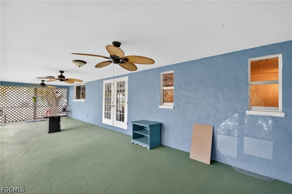 5240 Versaille Court Cape Coral FL 33904