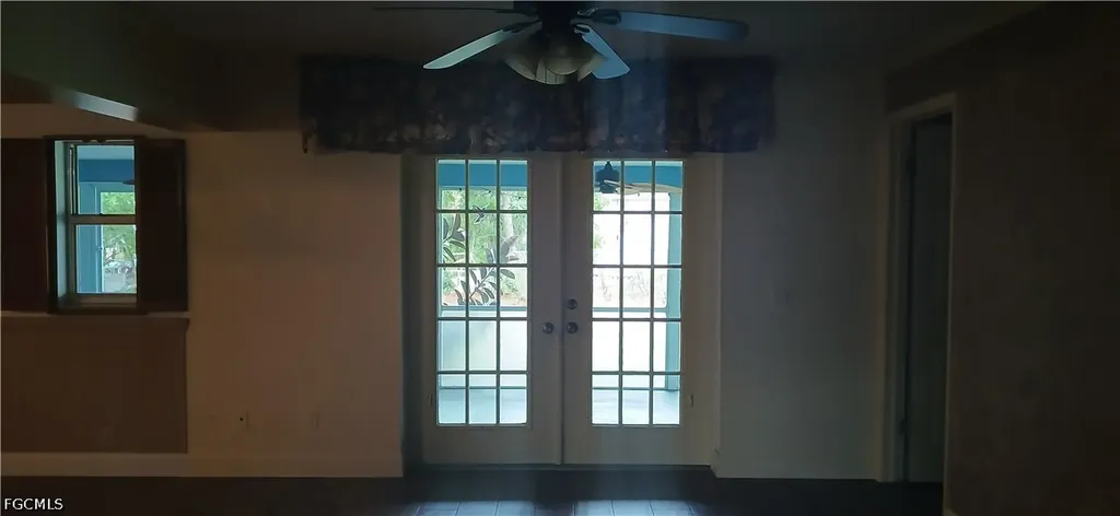5240 Versaille Court Cape Coral FL 33904