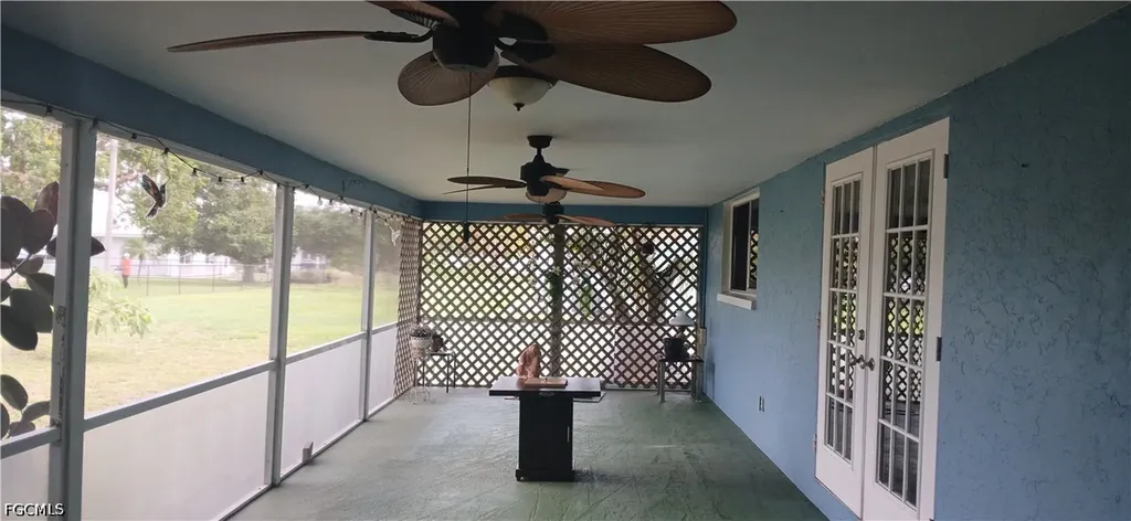 5240 Versaille Court Cape Coral FL 33904
