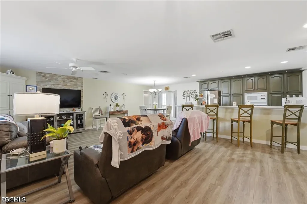 1385 Pine Avenue North Fort Myers FL 33917