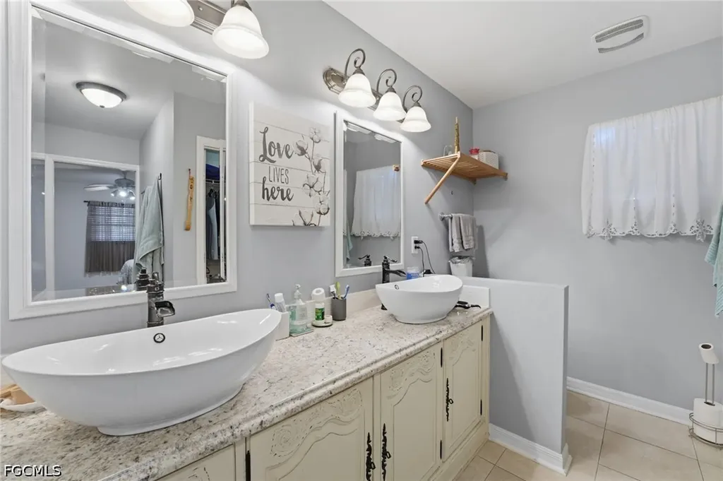 1385 Pine Avenue North Fort Myers FL 33917
